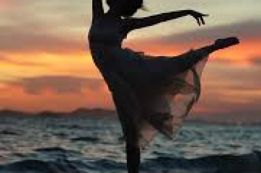 不提其名全网都知道说的是谁：直播带货的信任底线该守住了