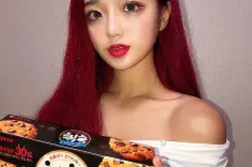 陪睡陪玩已过时！又一女星自曝潜规则当众被强吻、伸手进裤子