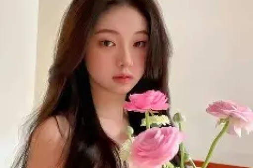 同样是售假董宇辉的全额退款比李维刚的假一赔十差了十八条街