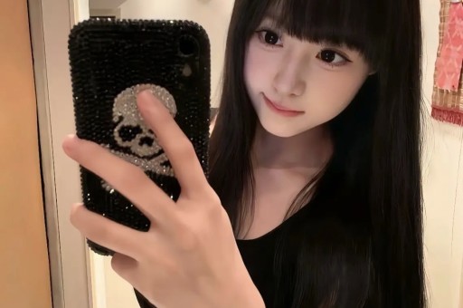 陪睡陪玩只是皮毛继岳云鹏后向佐再曝潜规则关晓彤都遭了殃